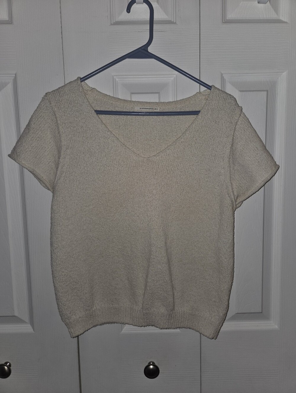 Womens Anthropologie Cream Short Sleeve V-Neck Knit Sweater, Size Sm